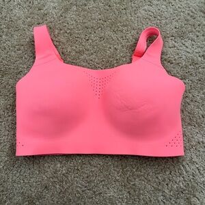 Victoria’s Secret VSX Seamless Sports Bra